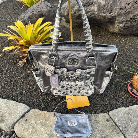 Sharif Metallic Silver & Snakeskin Tote w/ Matching Wristlet NWOT with Flaws - Picture 3 of 17